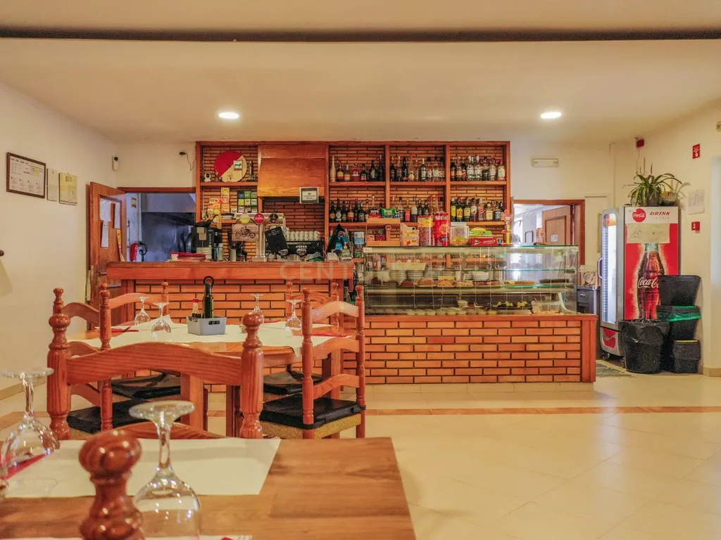 Quinta de Luxo em Silves com 10 Quartos e Piscina Comum - Image 44