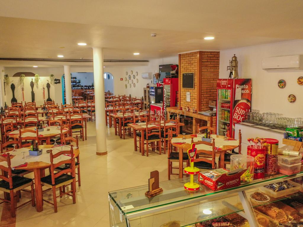 Quinta de Luxo em Silves com 10 Quartos e Piscina Comum - Image 45