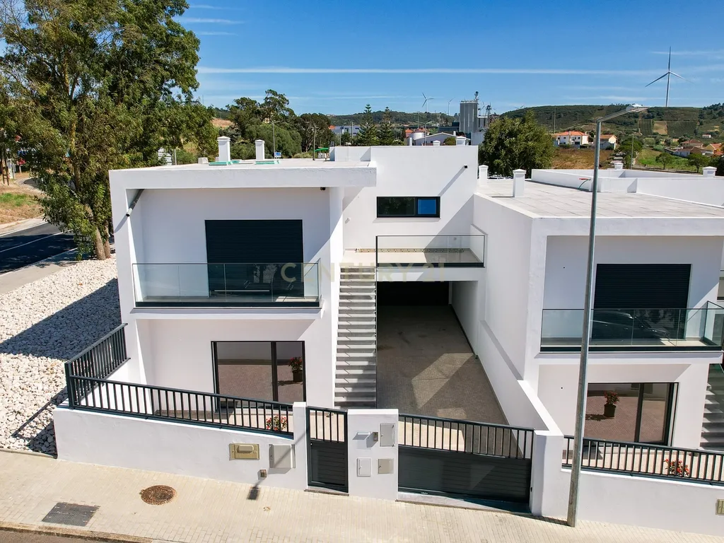 Moradia T3 em Torres Vedras: Pronta para Morar! - Image 57