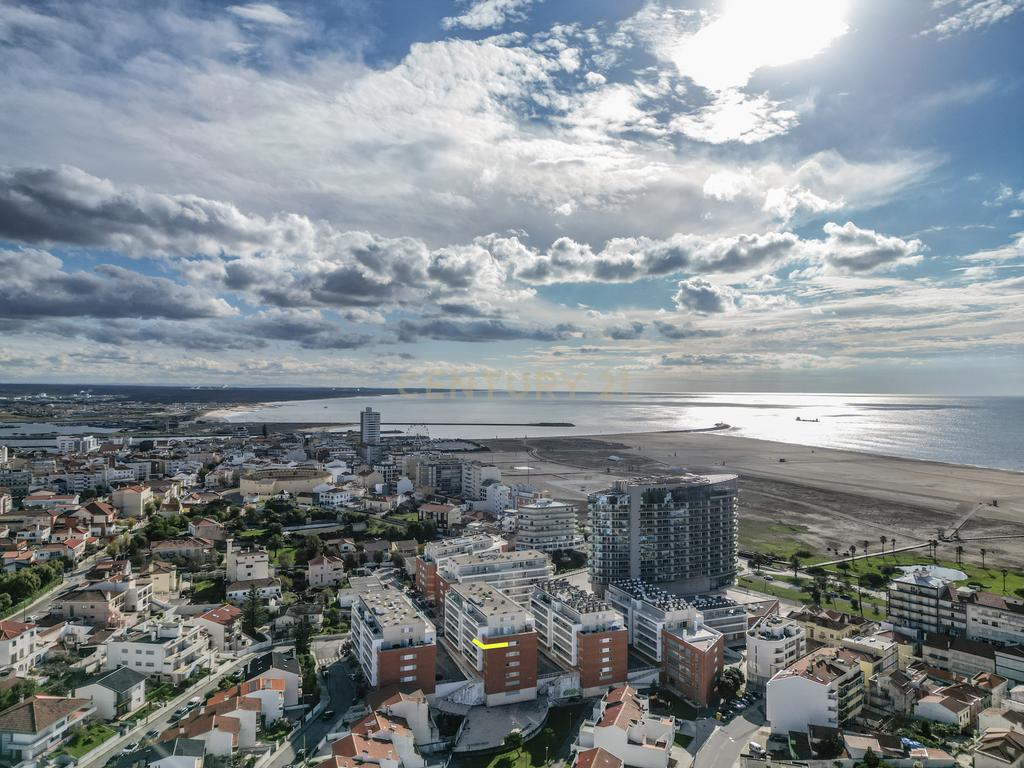Apartamento Moderno na Figueira da Foz com Estacionamento e Elevador - Image 27