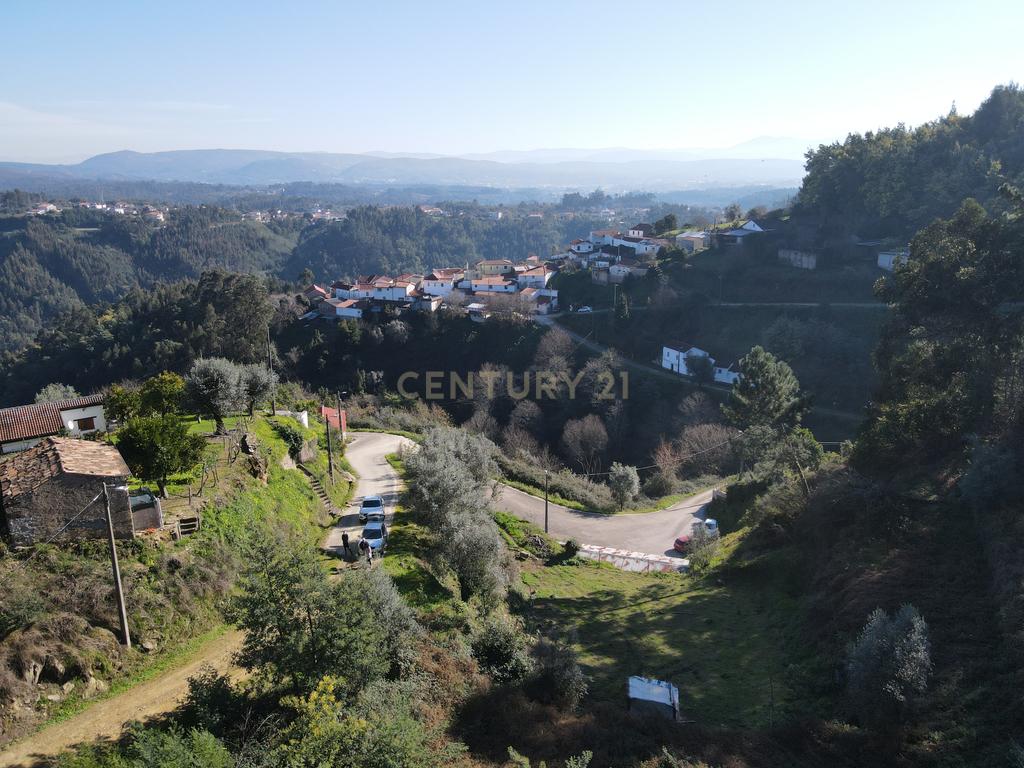 Casa antiga com vistas panorâmicas numa localização sossegada a 10 min de Vila Nova de Poiares - Image 3