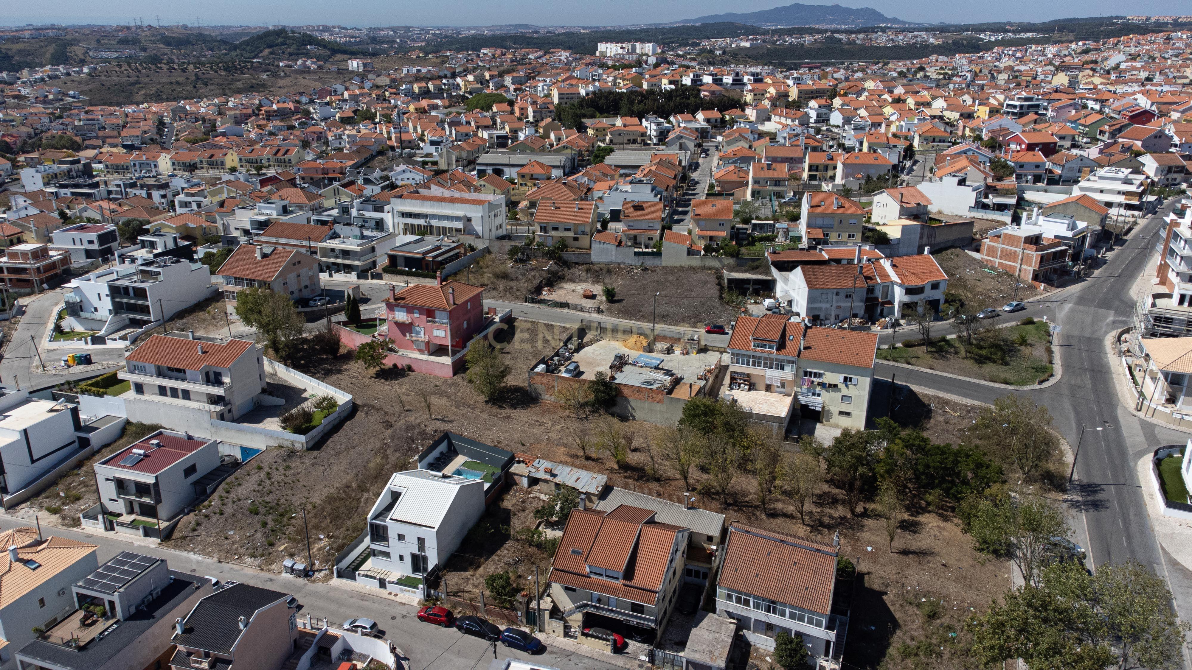 EXCELENTE MORADIA INDEPENDENTE MODERNA T4 Bairro Trigache Norte - Image 60