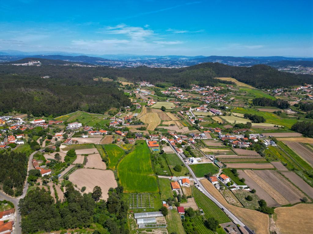 Terreno: "Bouça de Manteiros", ou "das Fontainhas" - Image 30