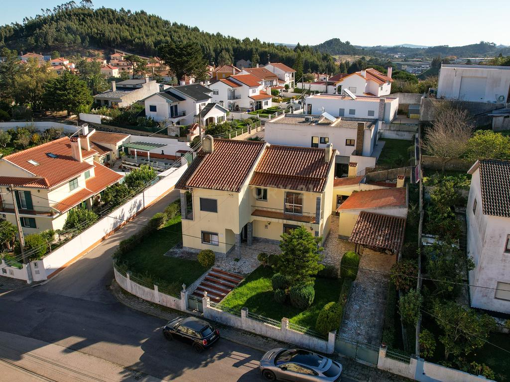 Moradia T3 - Venda do Pinheiro - Mafra - Image 2