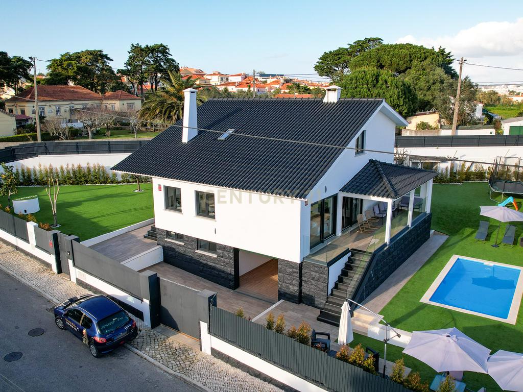 Vivendo o Sonho: Luxuosa Moradia T5 em Albarraque com Espaço de Lazer para Crianças - Image 64