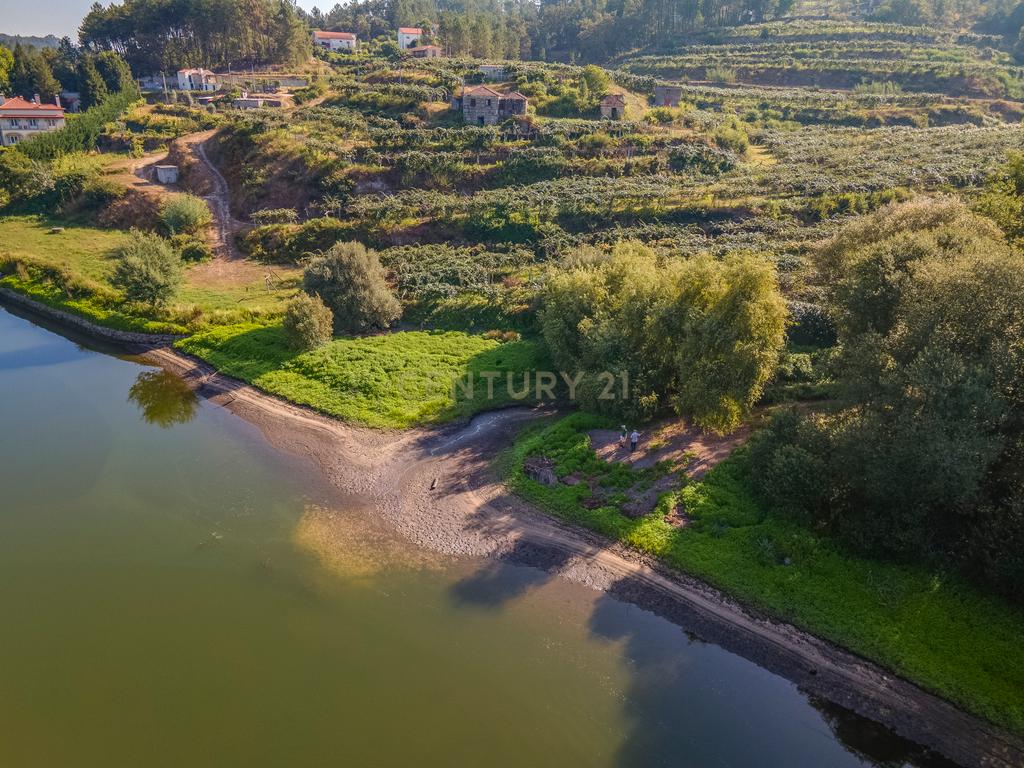 Quinta com frente Rio Tâmega, Amarante - Image 8