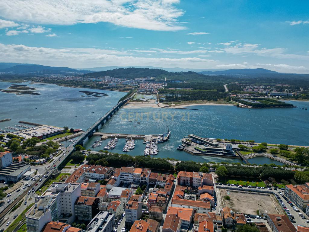 Apartamento de Luxo T3 no Centro de Viana do Castelo - Image 45