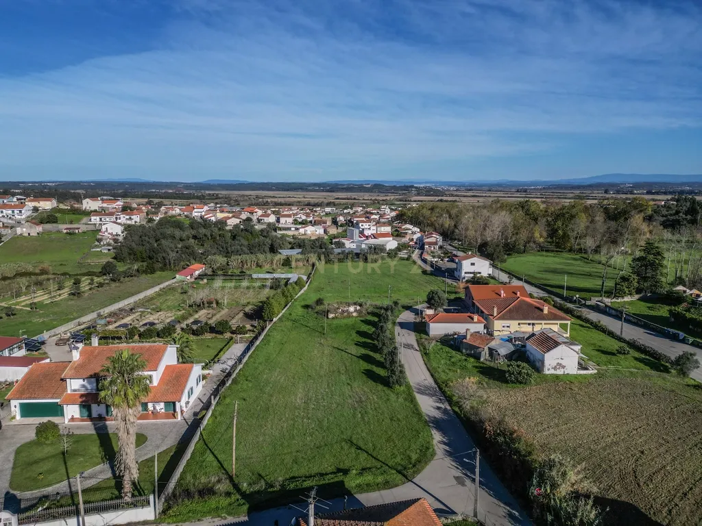 Terreno de 7.000m² na Vila de Maiorca - Image 2