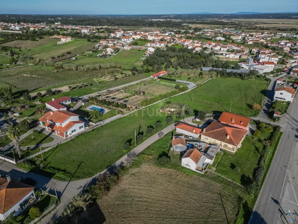 Terreno de 7.000m² na Vila de Maiorca - Image 3
