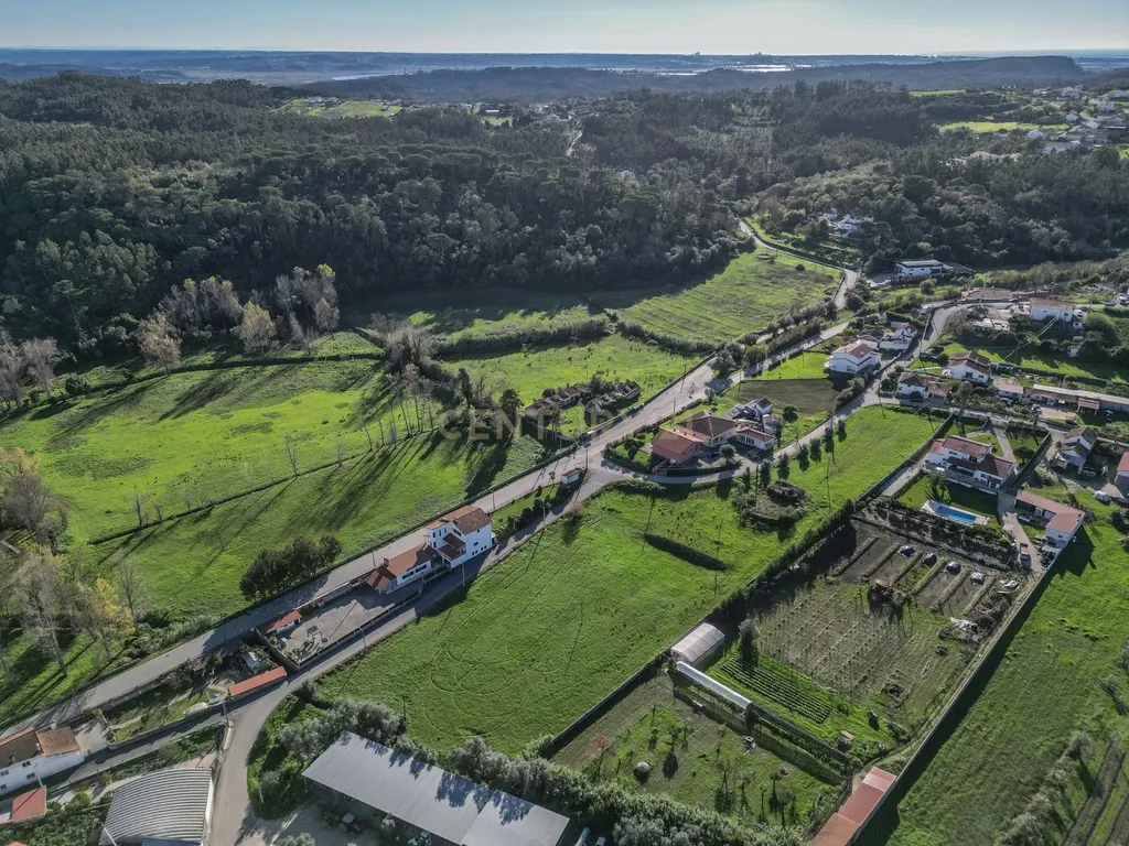 Terreno de 7.000m² na Vila de Maiorca - Image 7