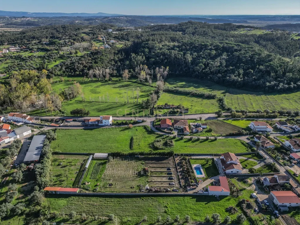 Terreno de 7.000m² na Vila de Maiorca - Image 6