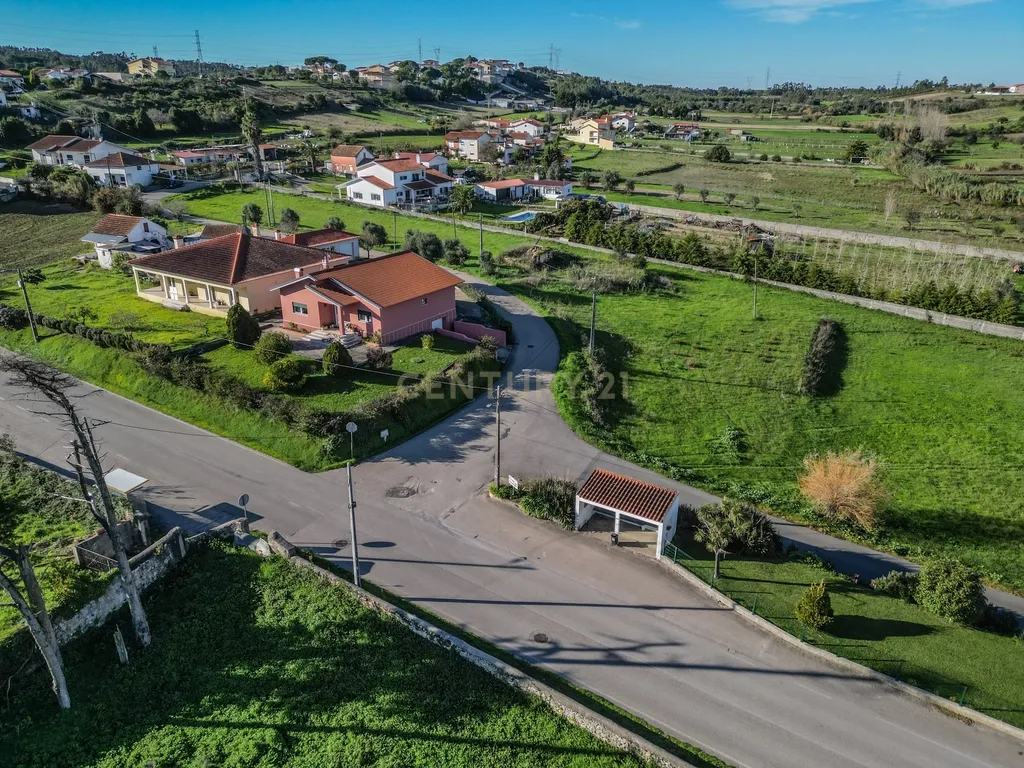 Terreno de 7.000m² na Vila de Maiorca - Image 13