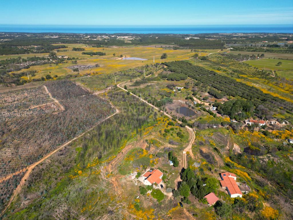 Quinta perto do Mar e de Aljezur, T3 mais uma ruina, com grande potential em Aljezur-Algarve - Image 40