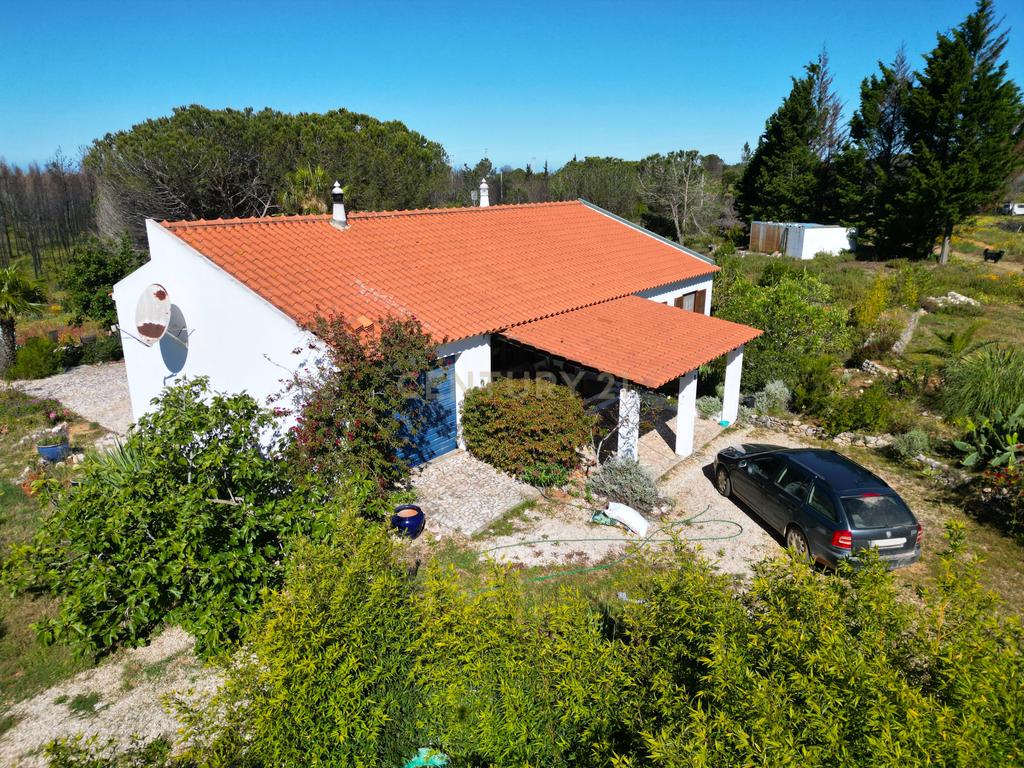 Quinta perto do Mar e de Aljezur, T3 mais uma ruina, com grande potential em Aljezur-Algarve - Image 35