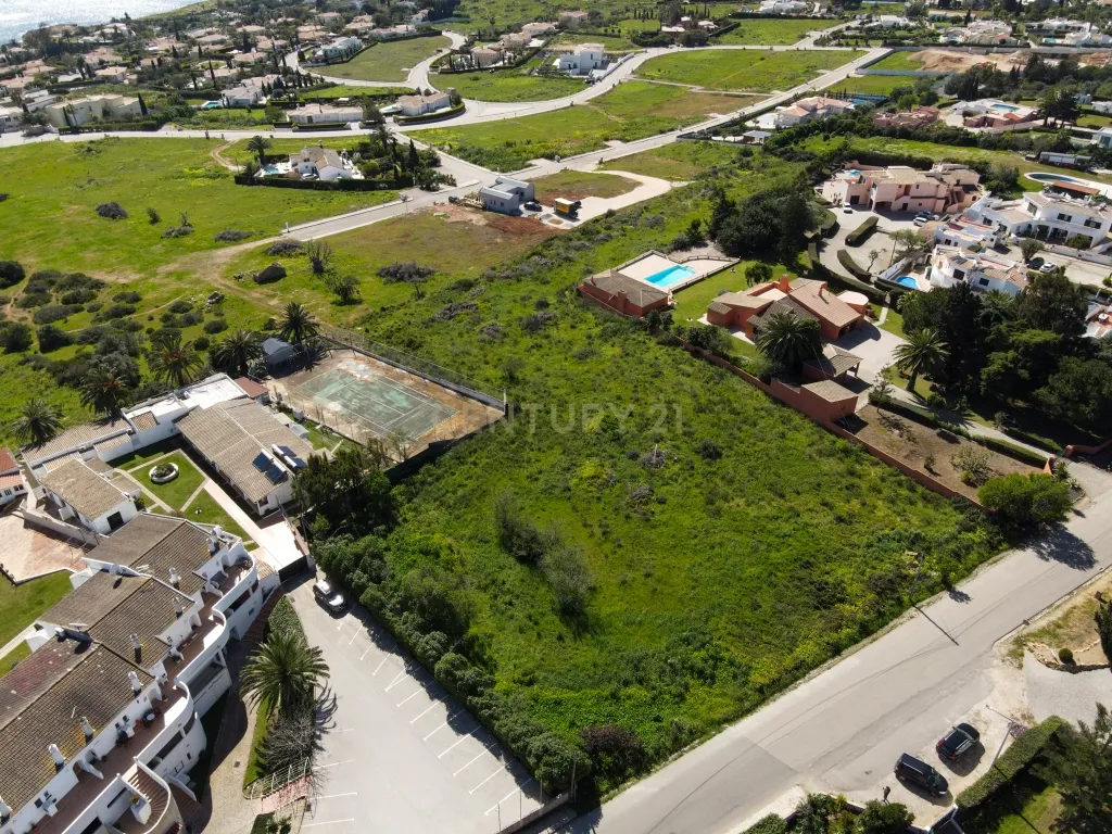 *** Terreno urbano, de 7.080 m2 com vista mar e PIP de projeto aprovado - Luz - Lagos - Portugal *** - Image 13