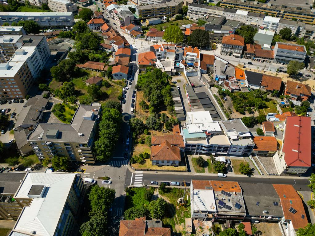 Terreno com Projeto aprovado para 37 apartamentos + Moradia Histórica de 1937 em Caldas das Taipas - Image 19