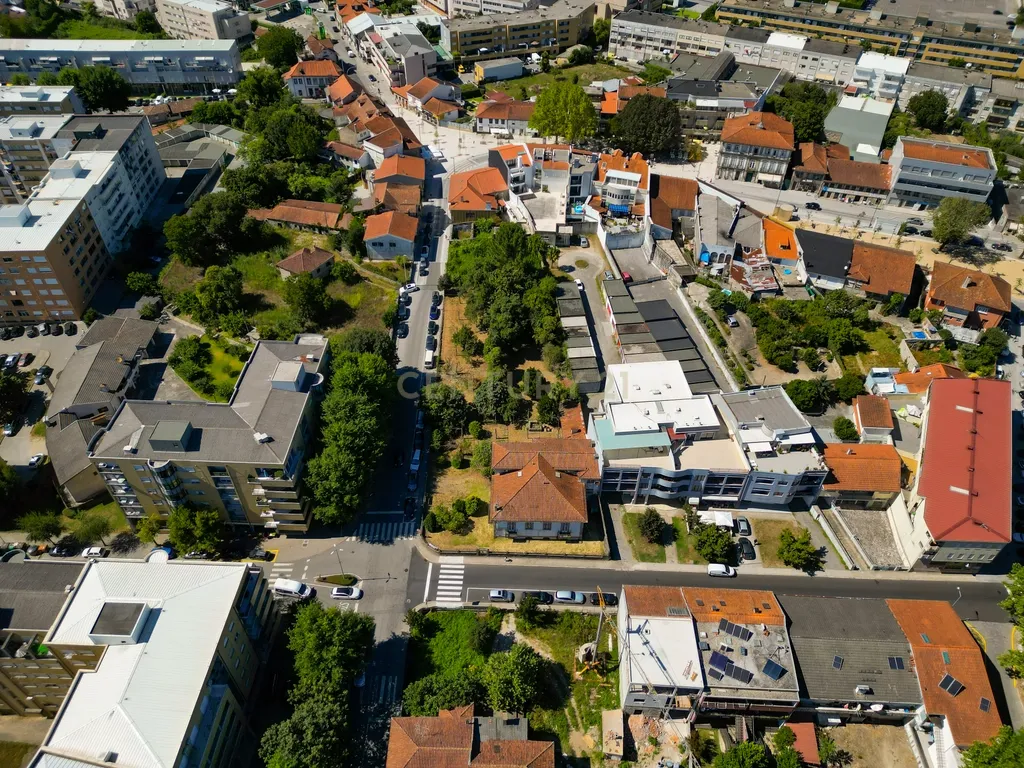 Terreno com Projeto aprovado para 37 apartamentos + Moradia Histórica de 1937 em Caldas das Taipas - Image 19