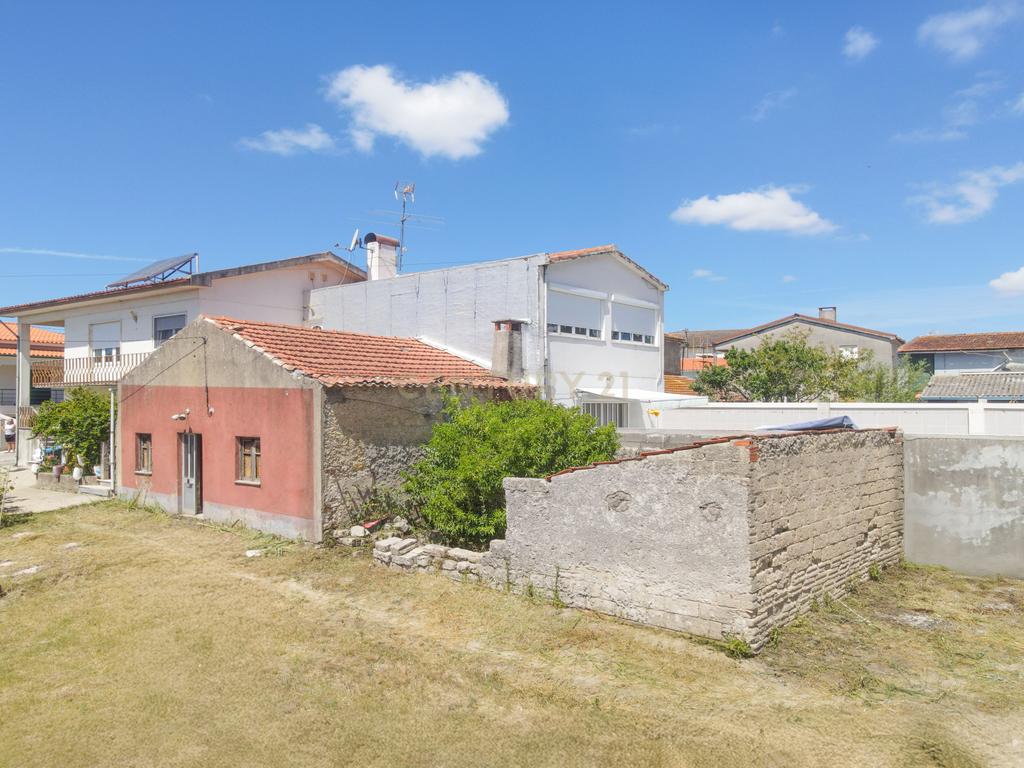 Moradia para Reconstrução em Vila Verde, Coimbra - Image 16