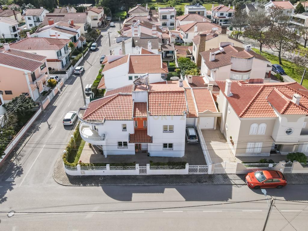 Moradia Isolada T5 nos Foros de Amora, Seixal - Image 71