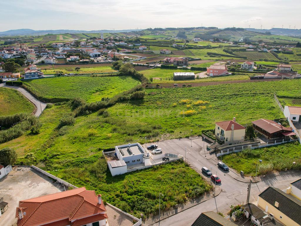 Terreno com PIP aprovado para 2.000 m2 de construção - Image 3