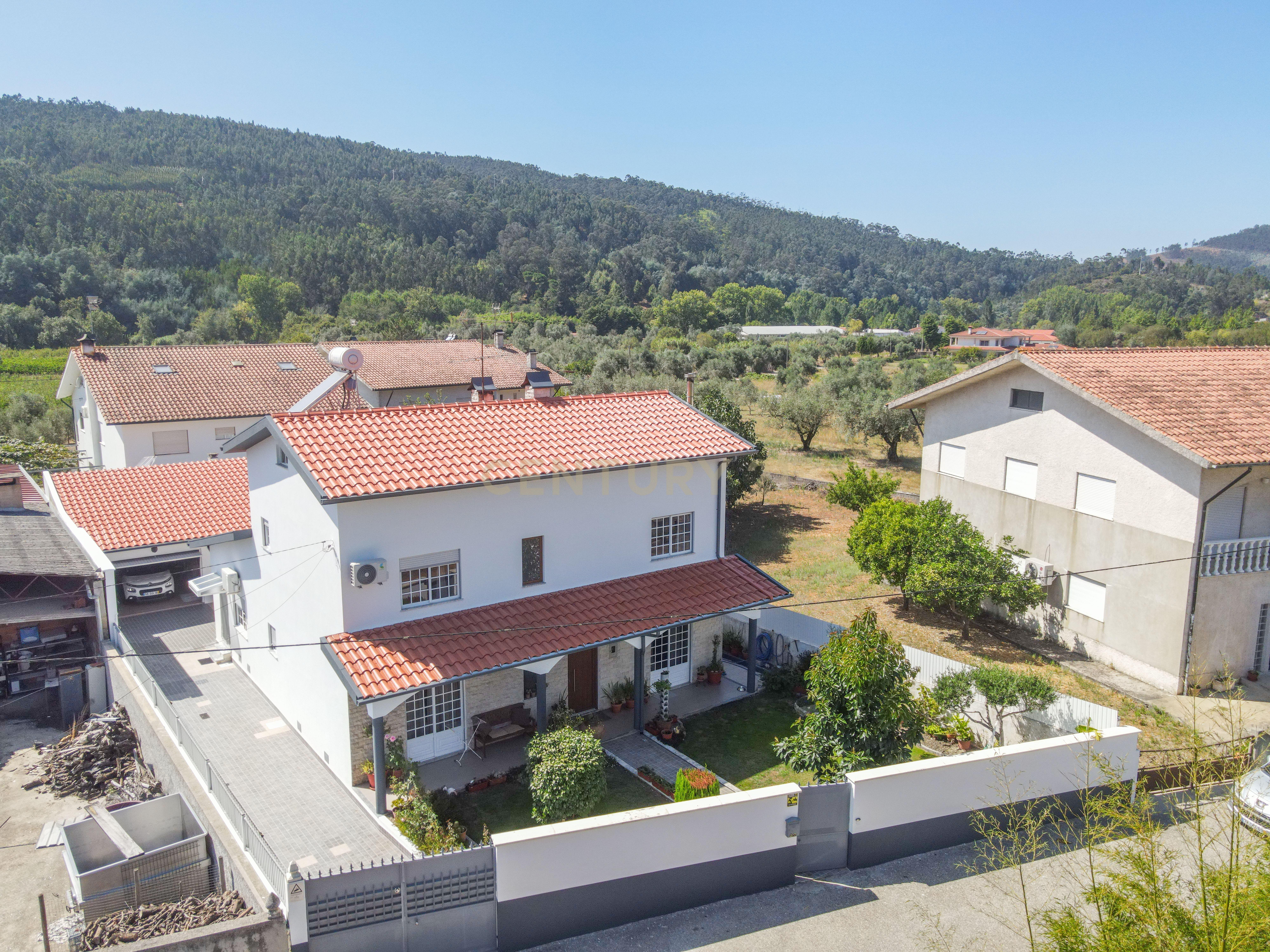 Moradia T4 - Miranda do Corvo - Image 53