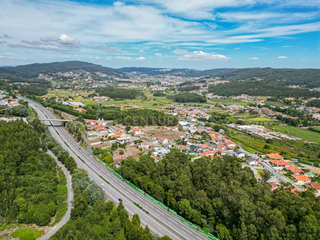 Terreno rústico, limítrofe com zona já urbana. Gavião, Vila Nova de Famalicão - Image 11