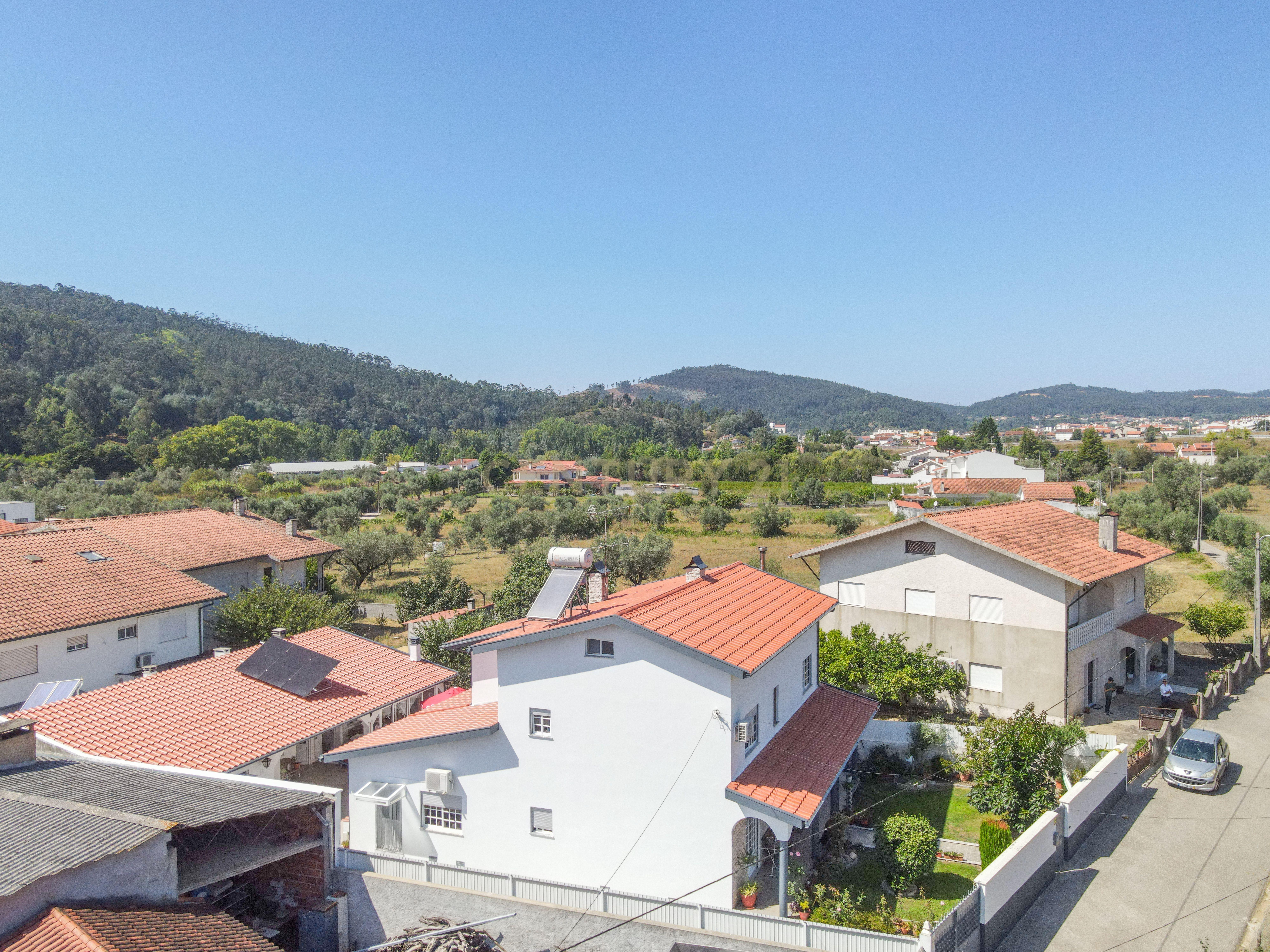 Moradia T4 - Miranda do Corvo - Image 52