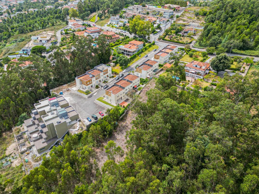 Terreno rústico, limítrofe com zona já urbana. Gavião, Vila Nova de Famalicão - Image 8
