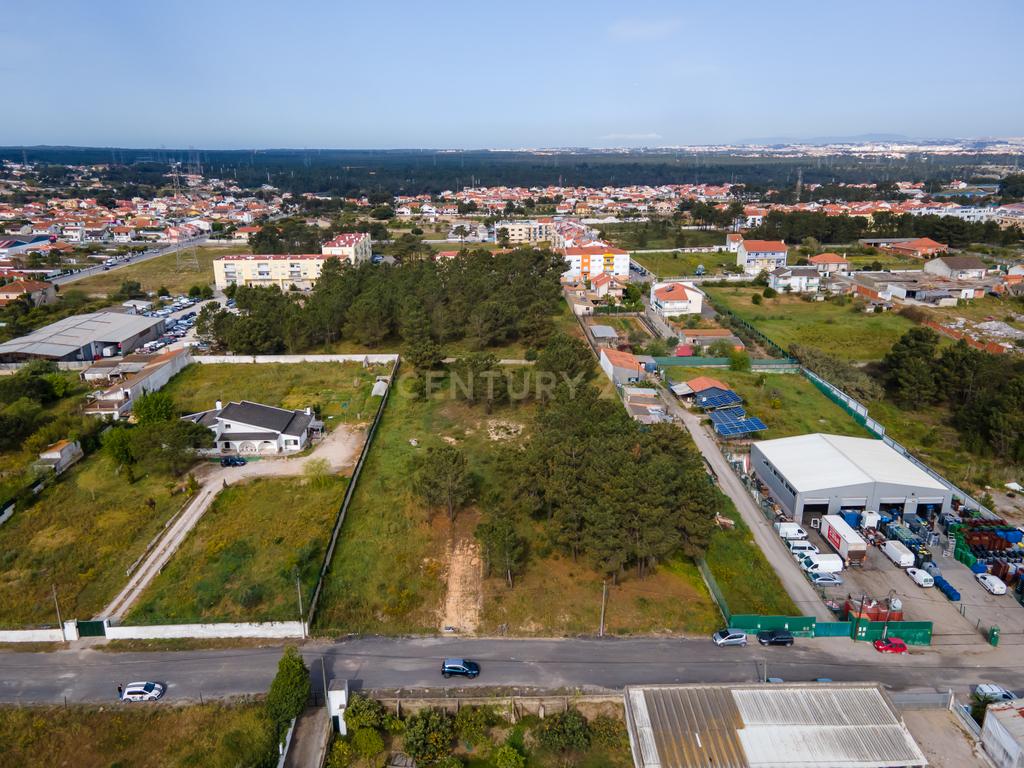 Lote de Terreno Urbanizável com 5.050m2 | Laranjeiras | Fernão Ferro - Image 4