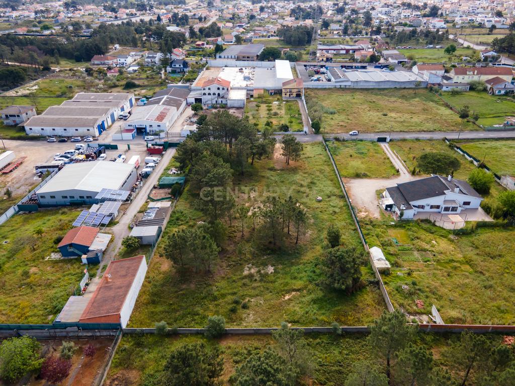 Lote de Terreno Urbanizável com 5.050m2 | Laranjeiras | Fernão Ferro - Image 1