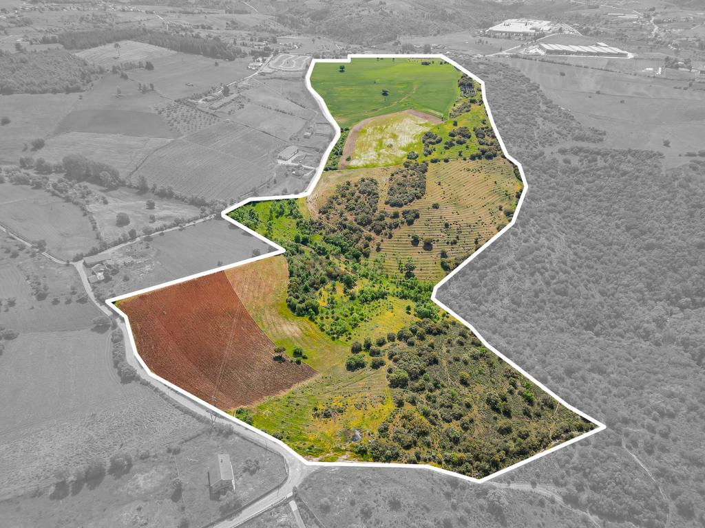Quinta Nova - Solo industrial e agrícola a 5m do aeródromo - Image 1