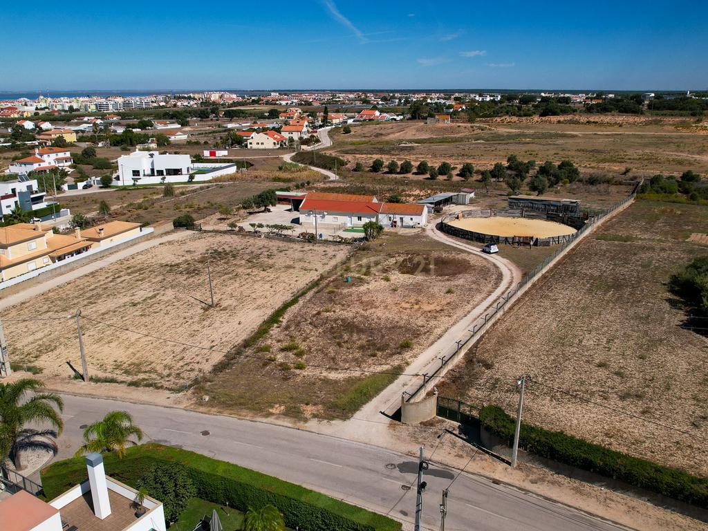 Terreno Rústico e Urbano c/ 6.320m2 - S. Francisco - Alcochete - Image 1