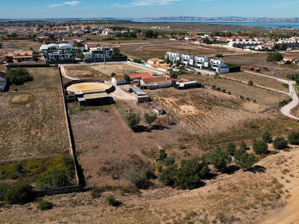 Terreno Rústico e Urbano c/ 6.320m2 - S. Francisco - Alcochete - Image 14