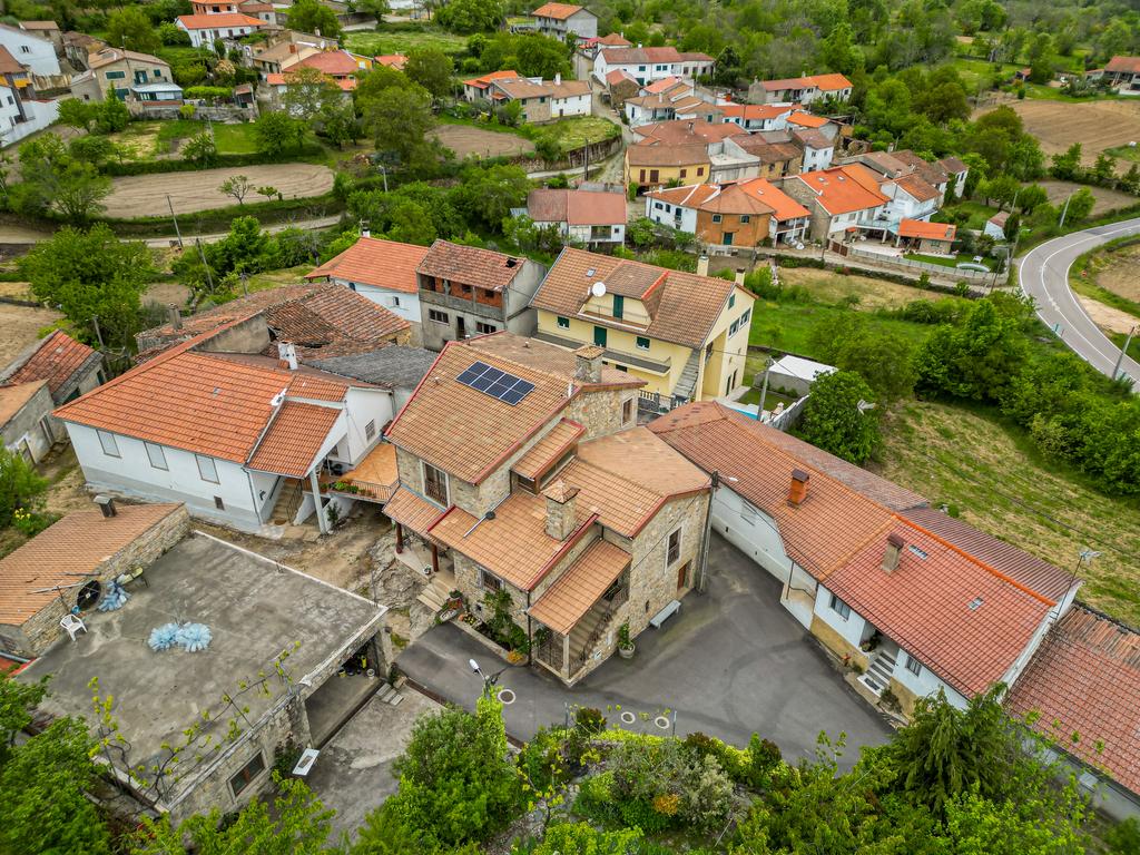 Moradia de Pedra em Rossas - Image 46