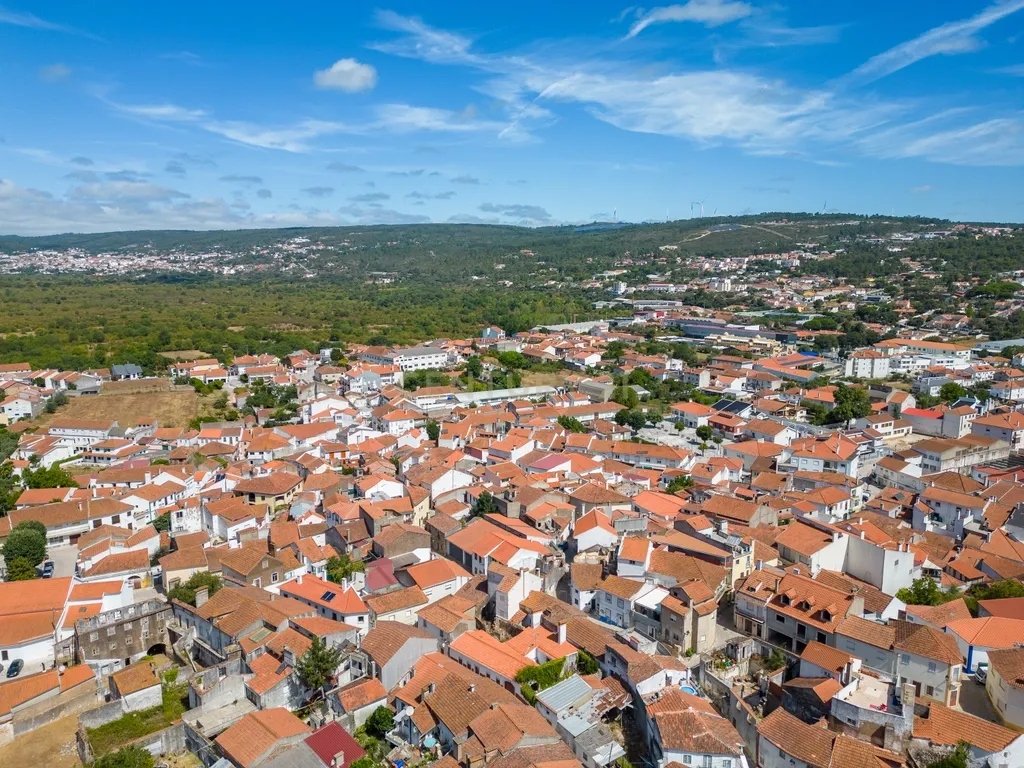 Moradia T2 Centro Minde - Image 25