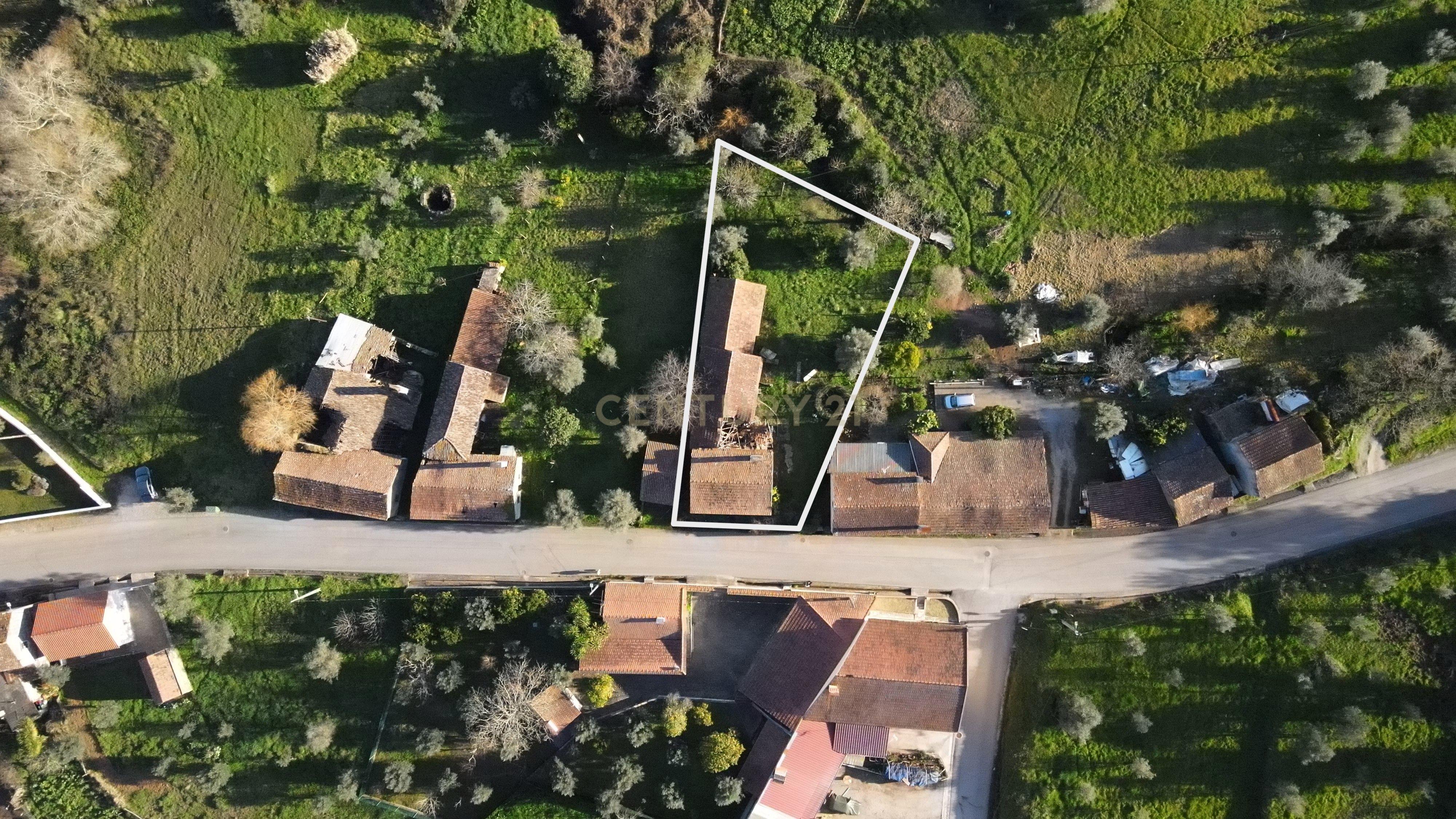 Moradia T4 || Projecto de Reabilitação Aprovado || Chão de Couce || Ansião - Image 5