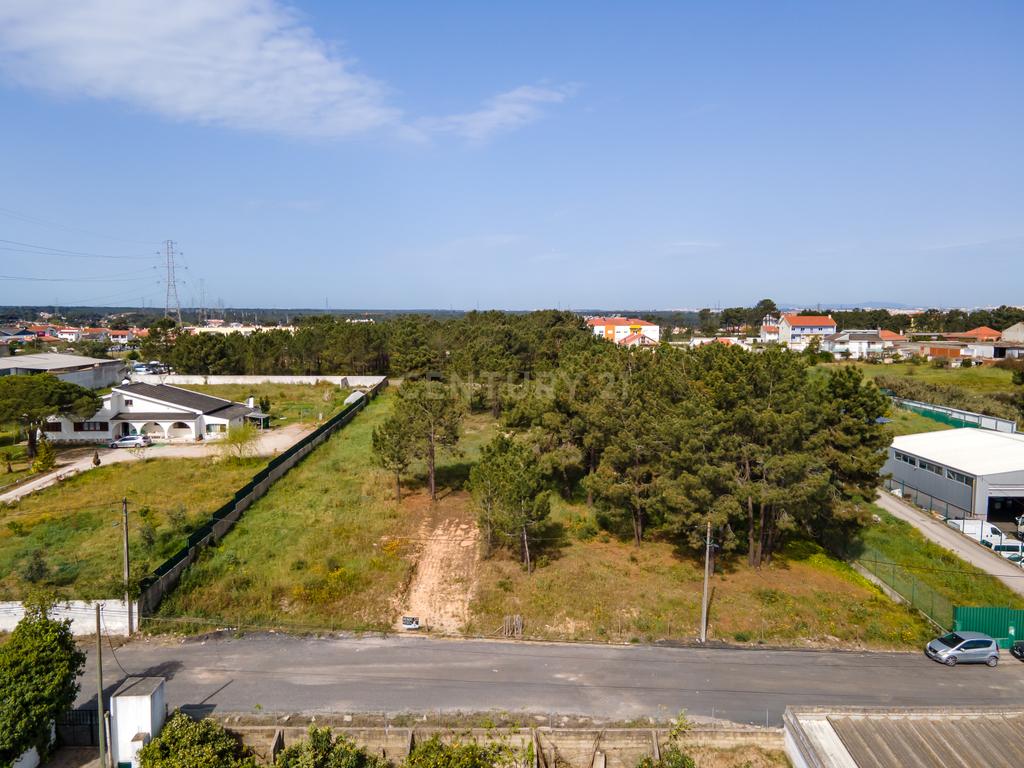 Lote de Terreno Urbanizável com 5.050m2 | Laranjeiras | Fernão Ferro - Image 3