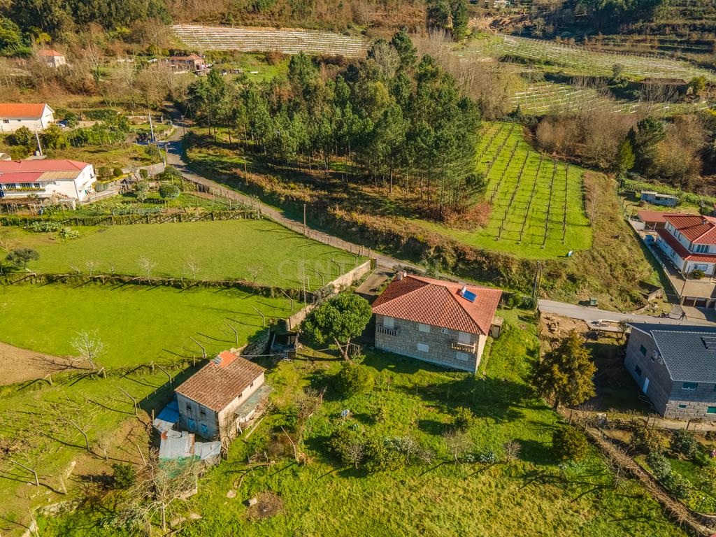 Moradia V3 em pedra Sande, Marco de Canaveses - Image 28