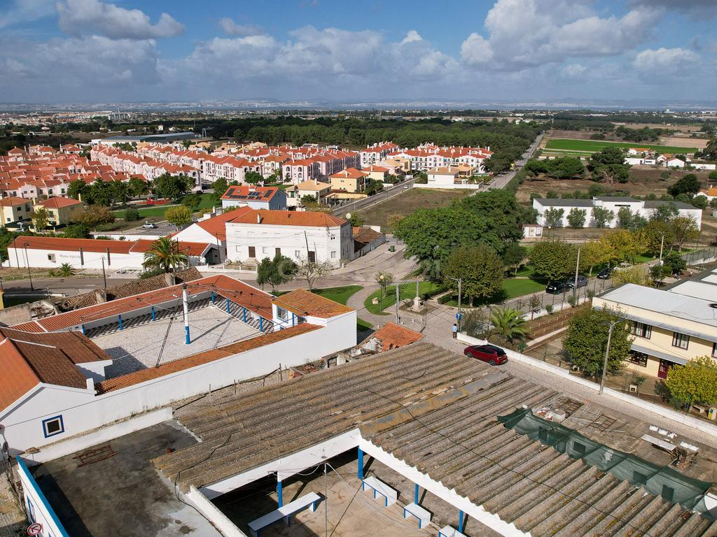 Moradia para Recuperar - Atalaia - Montijo - Image 9
