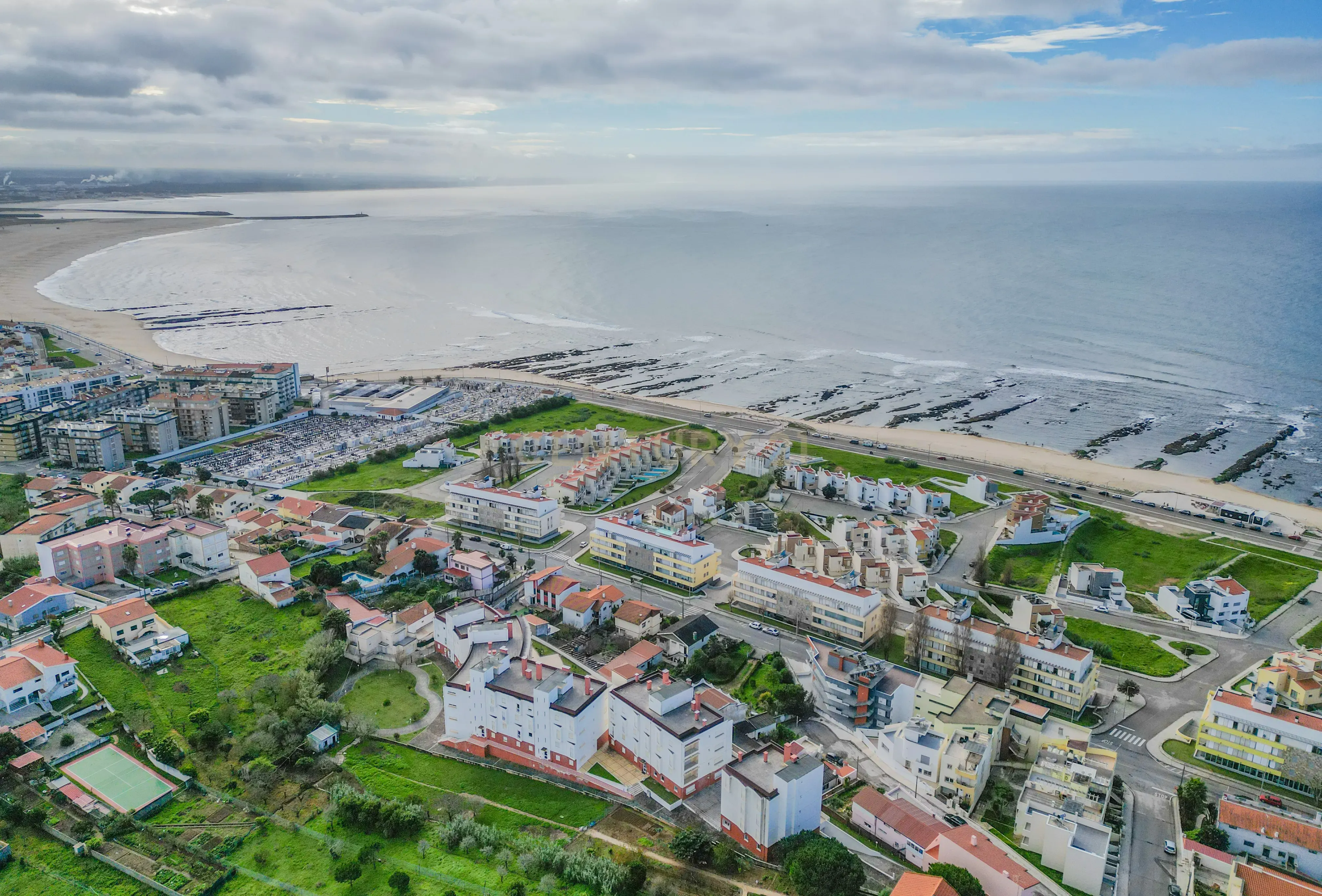 T3 com Piscina em Buarcos - Figueira da Foz - 300 metros da praia - Image 1