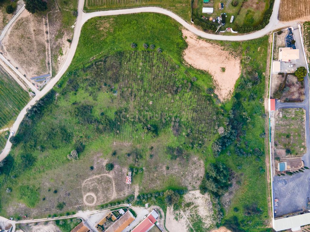 Terreno Rustico em Palmela 14250m2, com viabilidade de construção.400m2 - Image 2