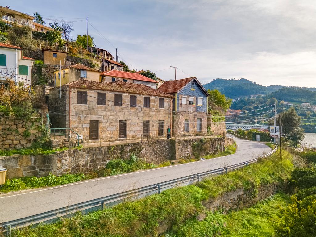 Moradias à venda junto ao Douro - Image 1