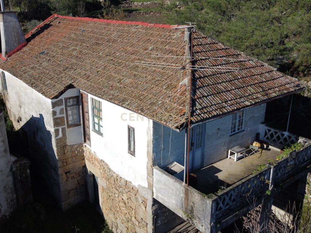 Moradia isolada em Pedra - Penalva do Castelo - Image 2