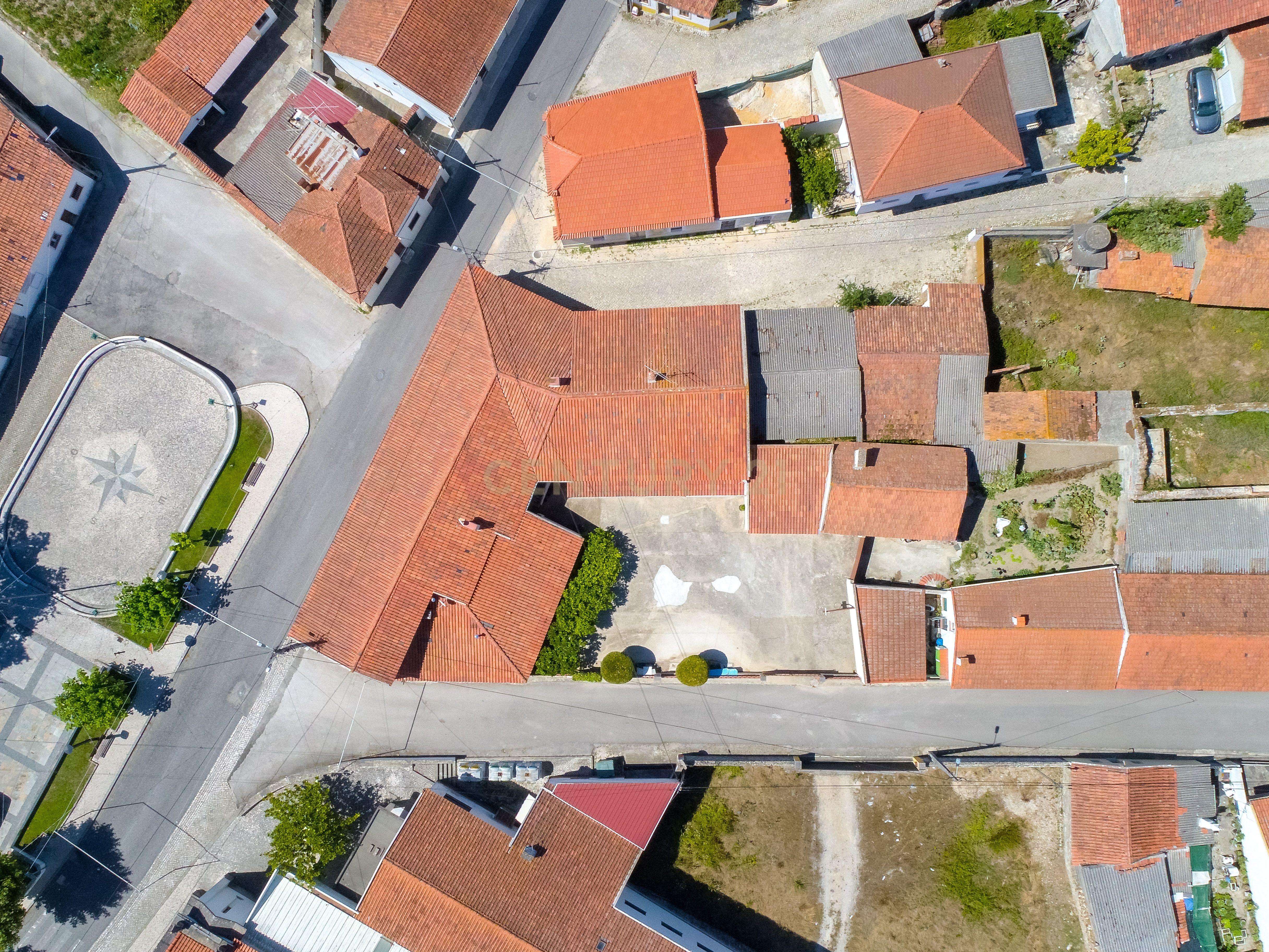 Excelente moradia T5, Rua dos Carreirinhos, Calvaria de cima - Image 23
