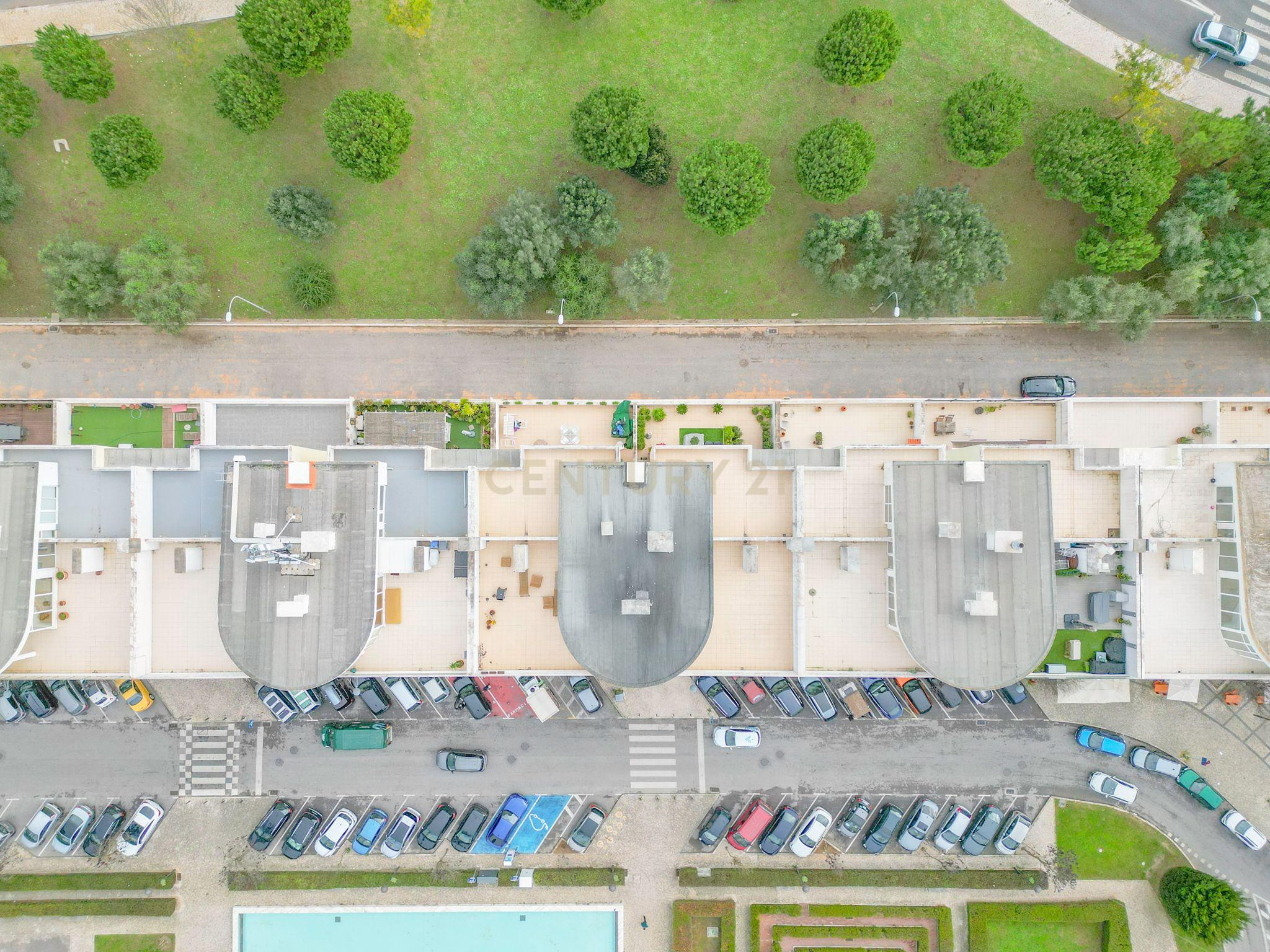 Magnifico apartamento T3 no Fórum Oeiras, com terraço privado 40m2, boa exposição solar, boas áreas e com tudo perto de si! - Image 96
