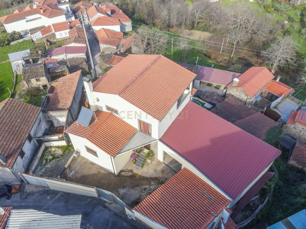 Moradia T3 em Miranda do Corvo - Image 41