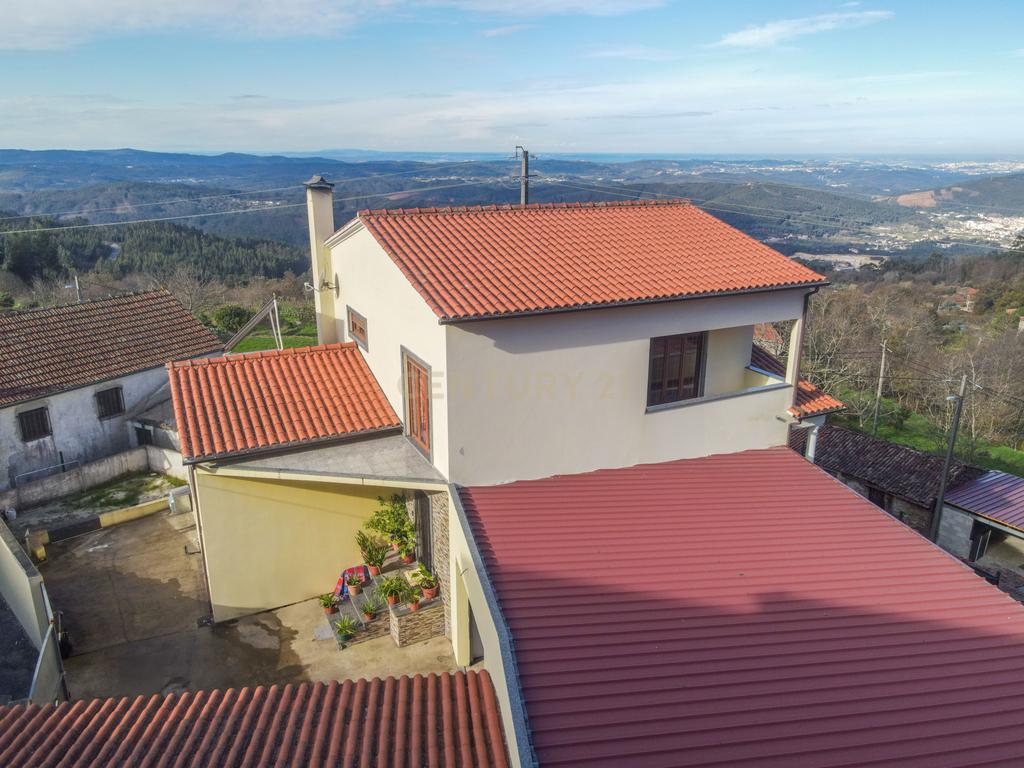 Moradia T3 em Miranda do Corvo - Image 40