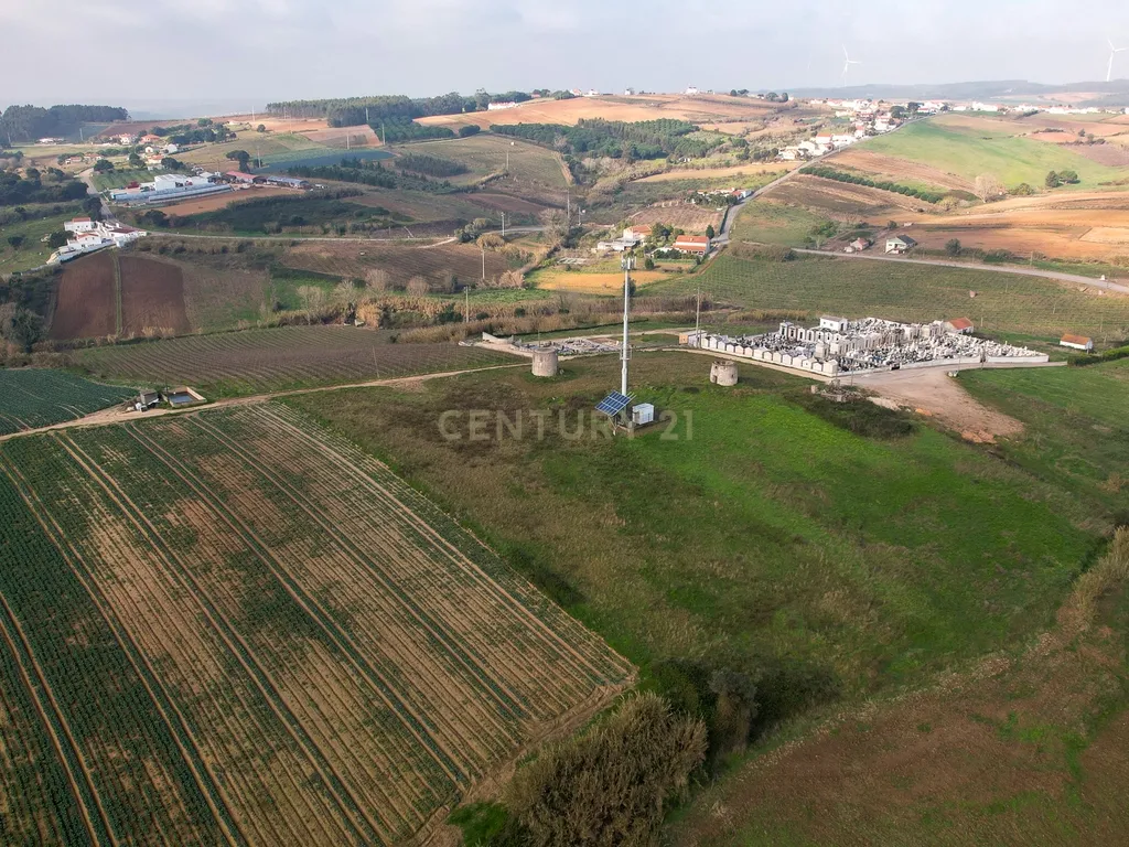 **EXCELENTE OPORTUNIDADE DE INVESTIMENTO NA LOURINHÃ** - Image 26