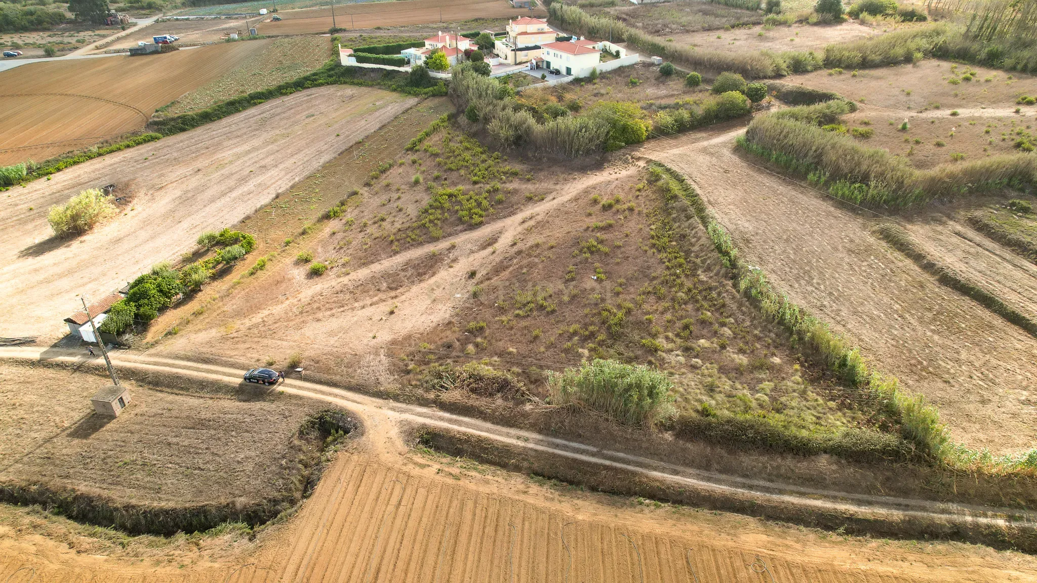 **Terreno rústico com 5920 m2 - Reguengo Pequeno - Lourinhã ** - Image 2