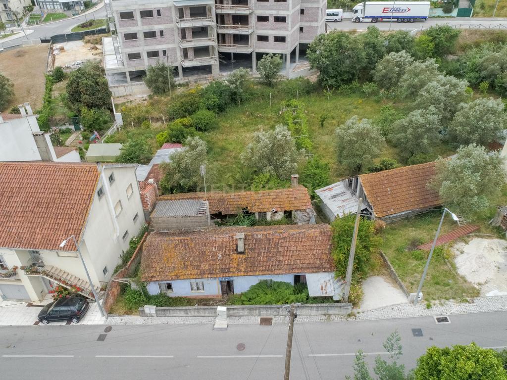 Moradia T2-r/chão para reconstruir em Pombal. - Image 1